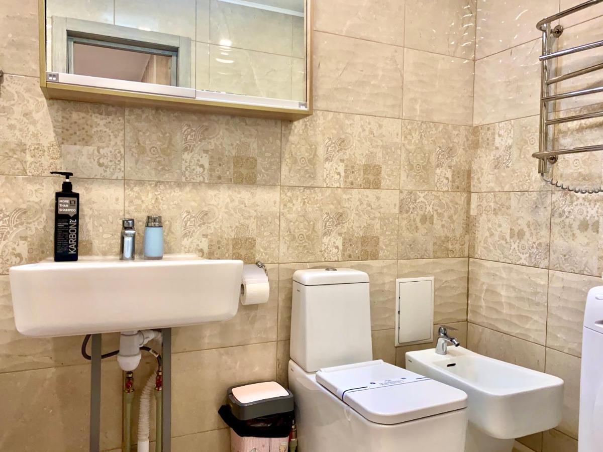 Apartpoltava Простора Однокімнатна Квартира В Новобудові, Корпусний Парк Ngoại thất bức ảnh