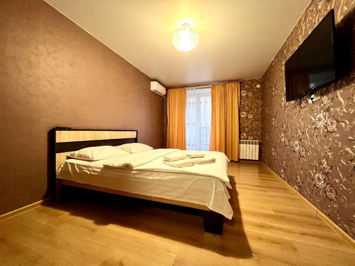 Apartpoltava Простора Однокімнатна Квартира В Новобудові, Корпусний Парк Ngoại thất bức ảnh