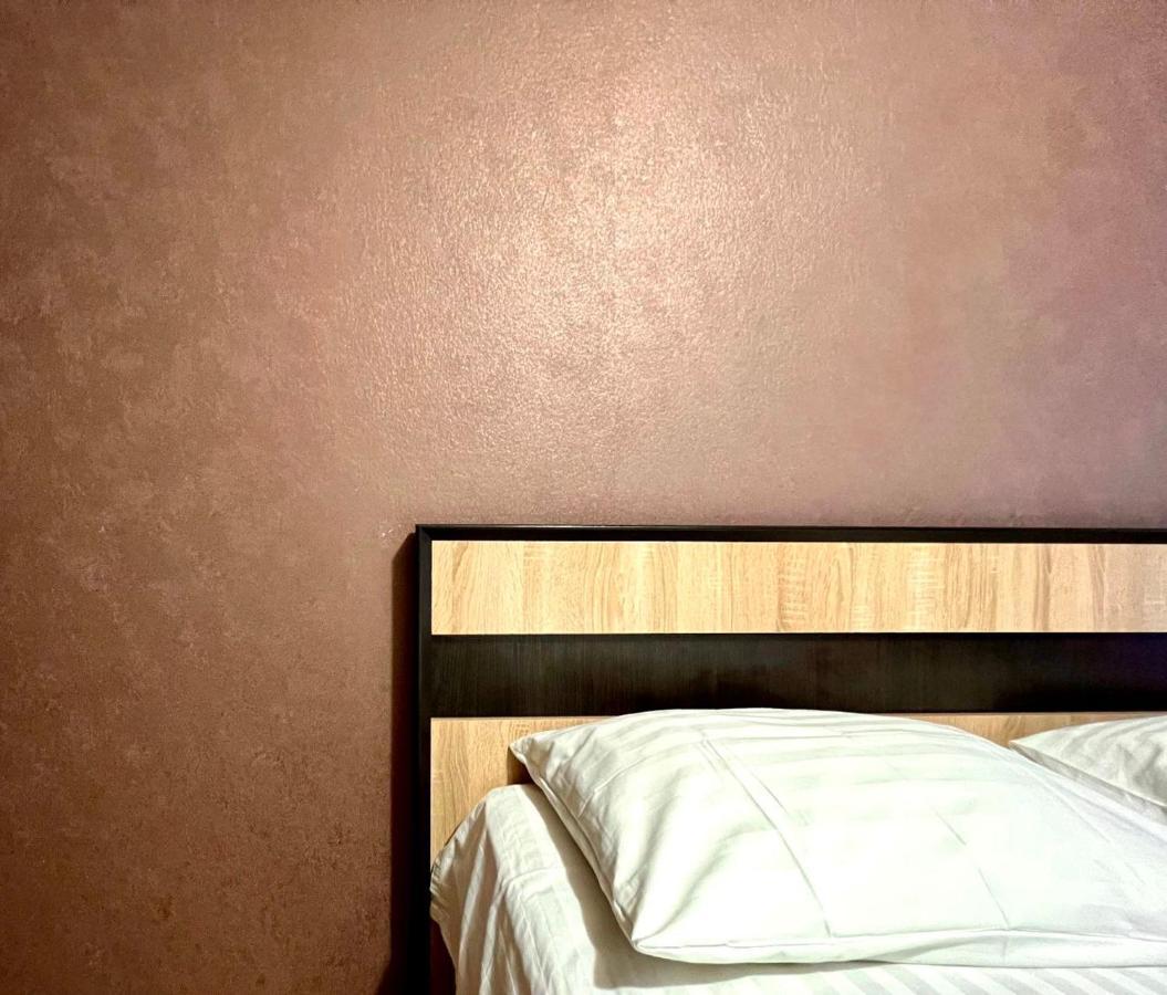 Apartpoltava Простора Однокімнатна Квартира В Новобудові, Корпусний Парк Ngoại thất bức ảnh