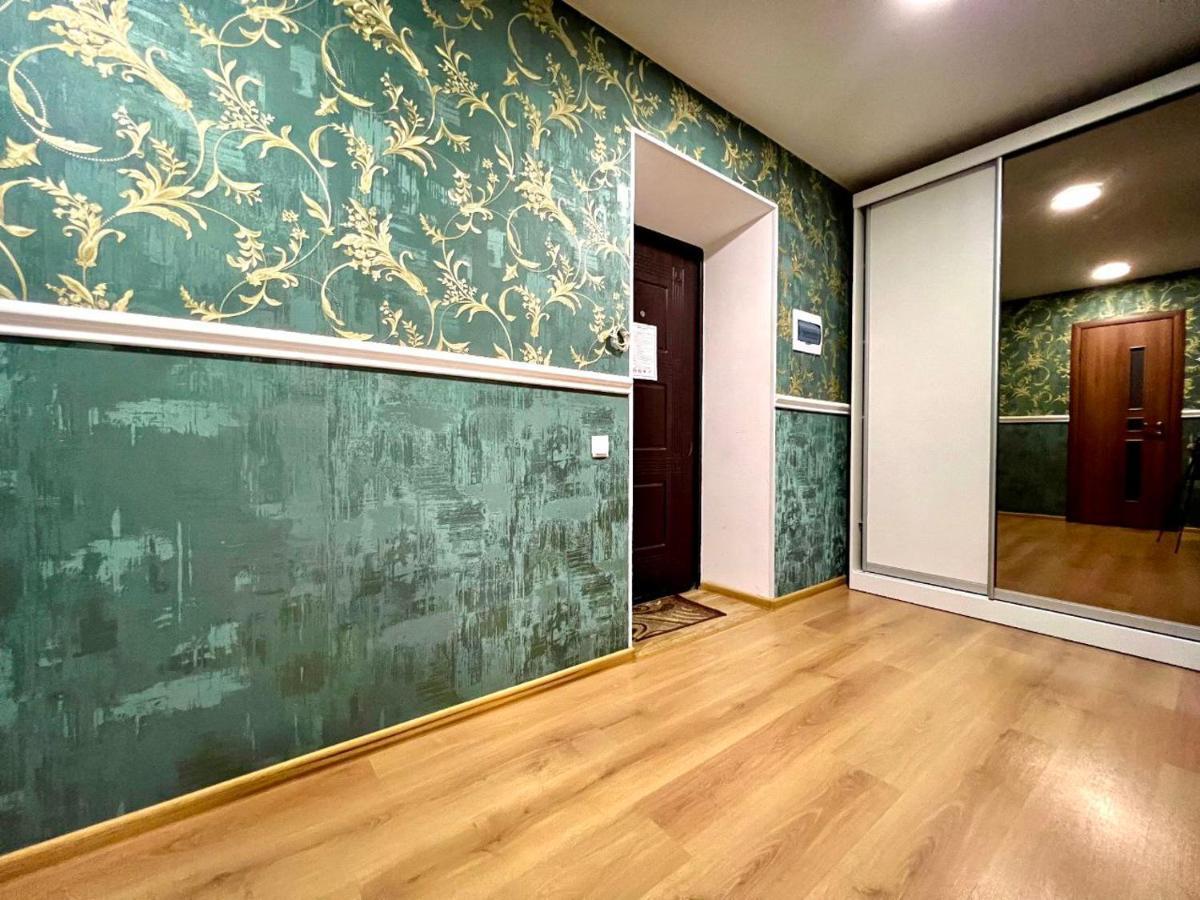 Apartpoltava Простора Однокімнатна Квартира В Новобудові, Корпусний Парк Ngoại thất bức ảnh